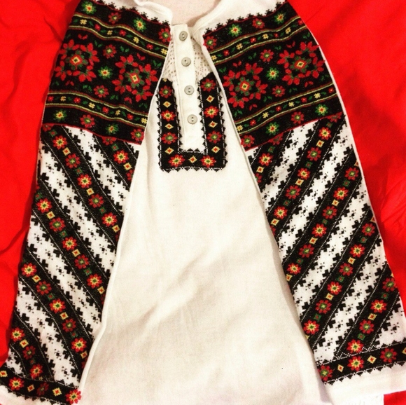 DIY Cross stitch embroidered blouse - Picture 6 of 7